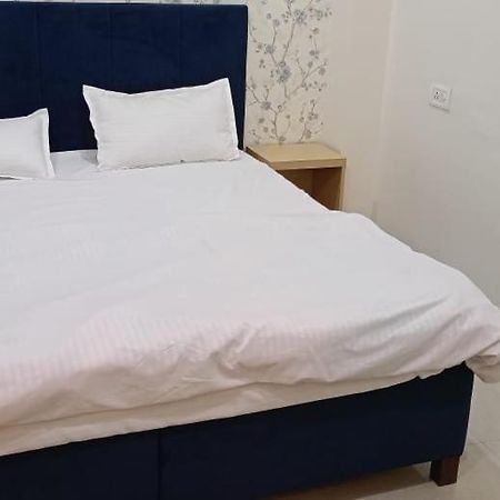 Hotel Saffron ميروت المظهر الخارجي الصورة