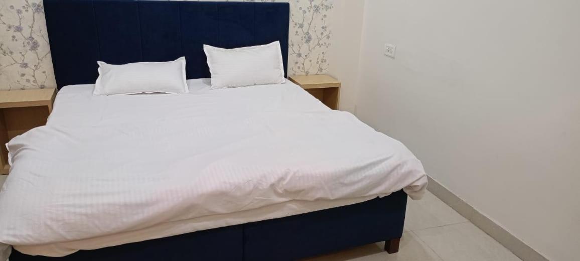 Hotel Saffron ميروت المظهر الخارجي الصورة